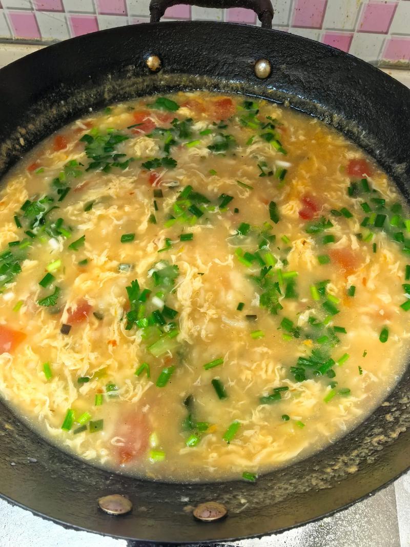 鸡蛋疙瘩汤的做法（鸡蛋疙瘩汤的做法简单）