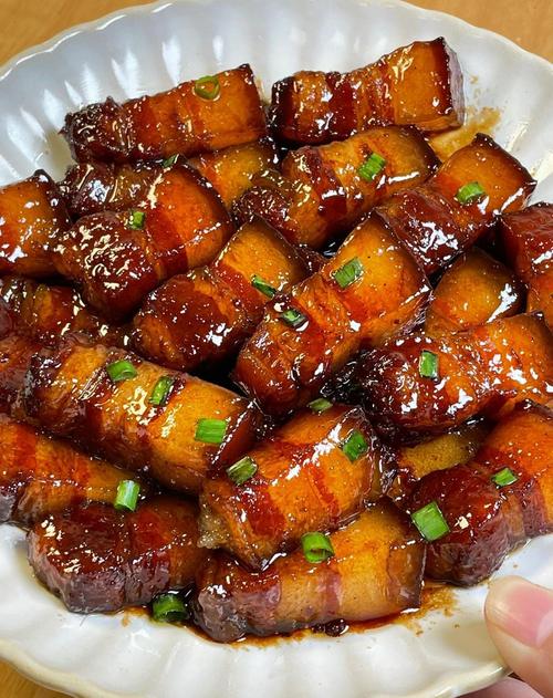 红烧肉简单做法（红烧肉简单做法步骤）