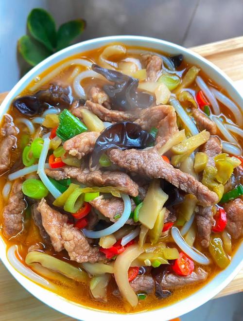 榨菜肉丝汤的做法(小青菜榨菜肉丝汤的做法)