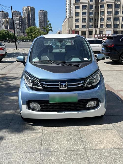 众泰汽车报价及图片(二手车在线估价查询)